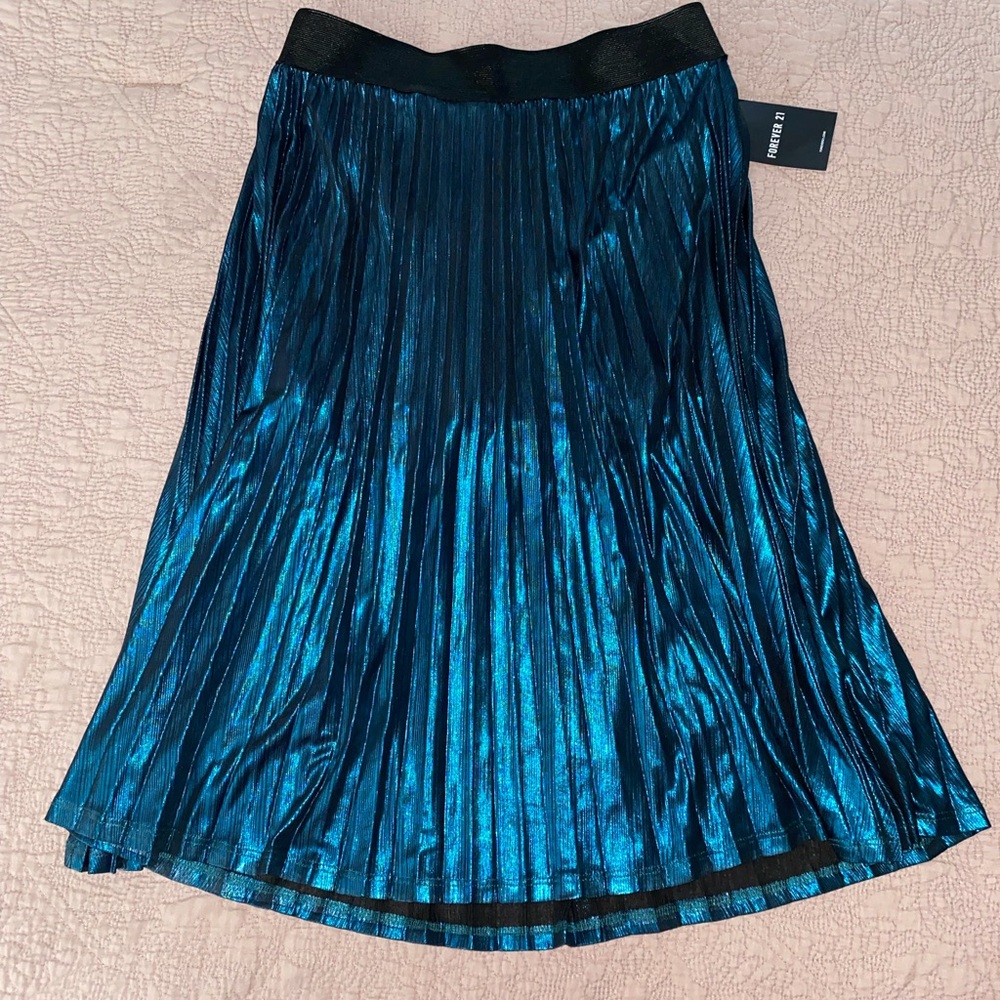 Forever 21 Metallic Blue Pleated Midi Skirt - Picture 2 of 11